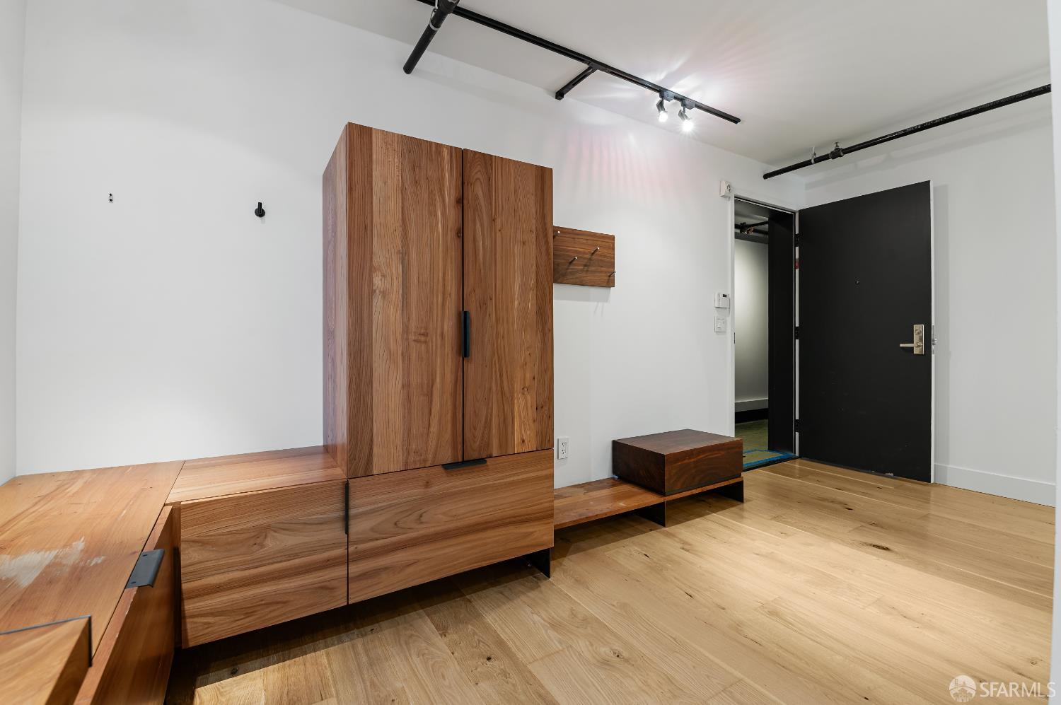 Detail Gallery Image 3 of 28 For 1875 Mission St #109,  San Francisco,  CA 94103 - 2 Beds | 2 Baths