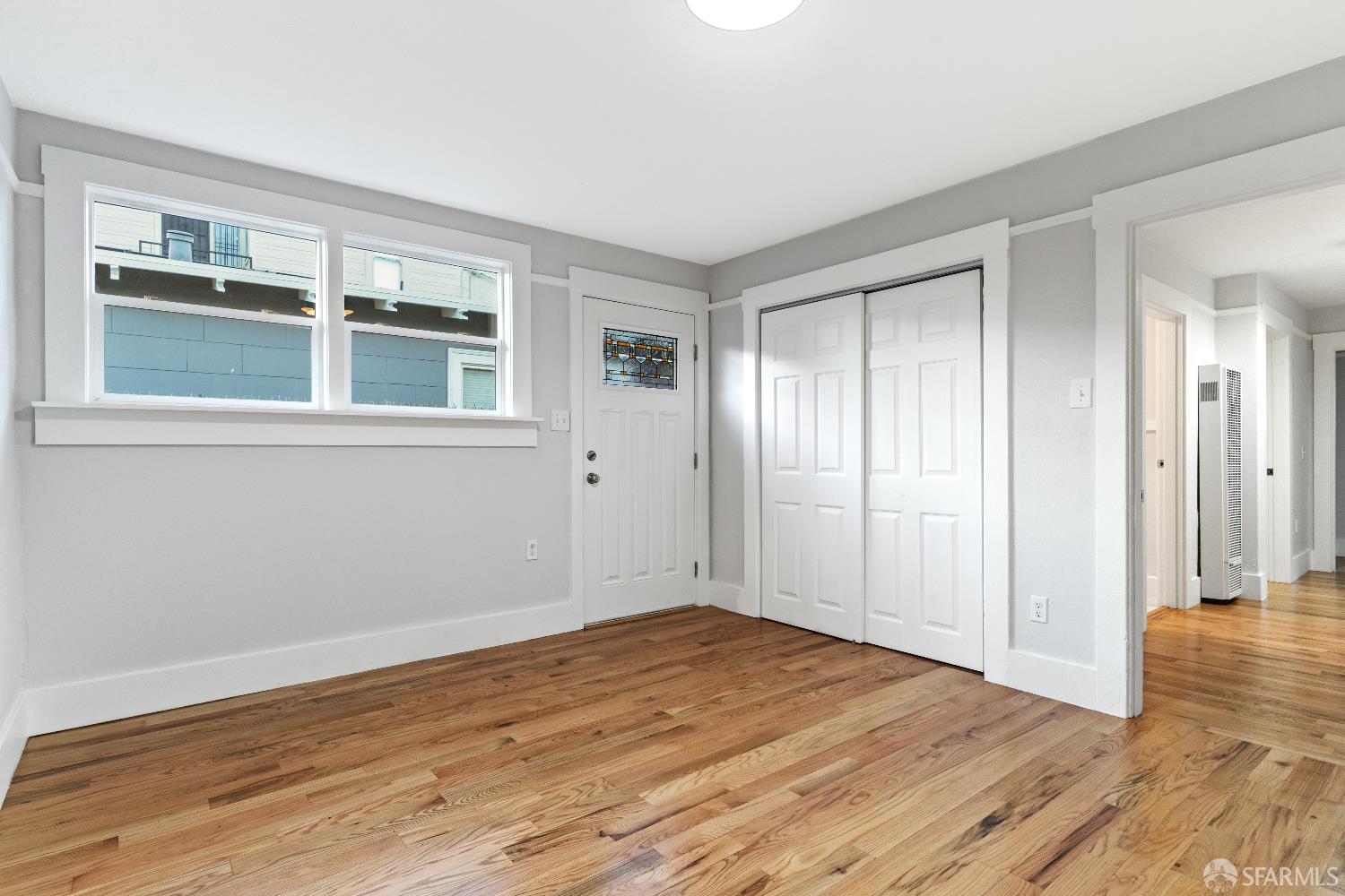 Detail Gallery Image 2 of 42 For 689 43rd St, Oakland,  CA 94609 - 2 Beds | 1 Baths