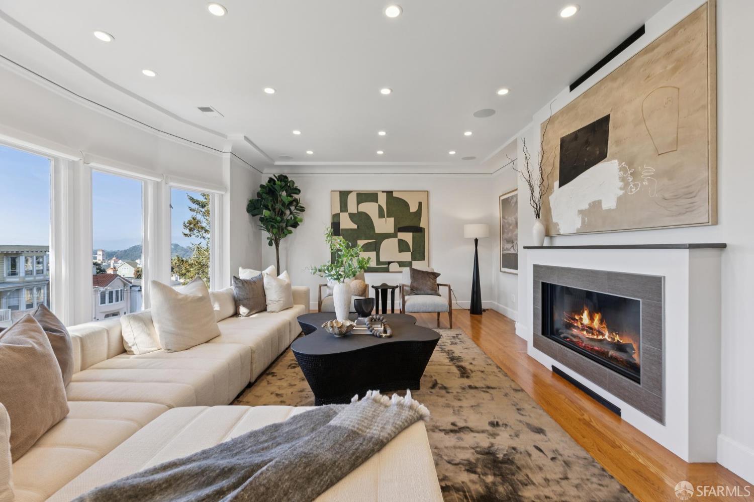 Detail Gallery Image 3 of 50 For 1640 9th Ave, San Francisco,  CA 94122 - 3 Beds | 2/1 Baths