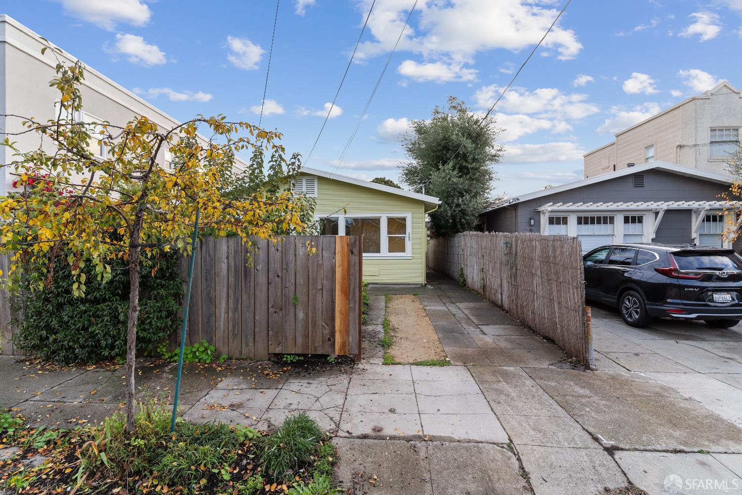 Detail Gallery Image 32 of 42 For 689 43rd St, Oakland,  CA 94609 - 2 Beds | 1 Baths