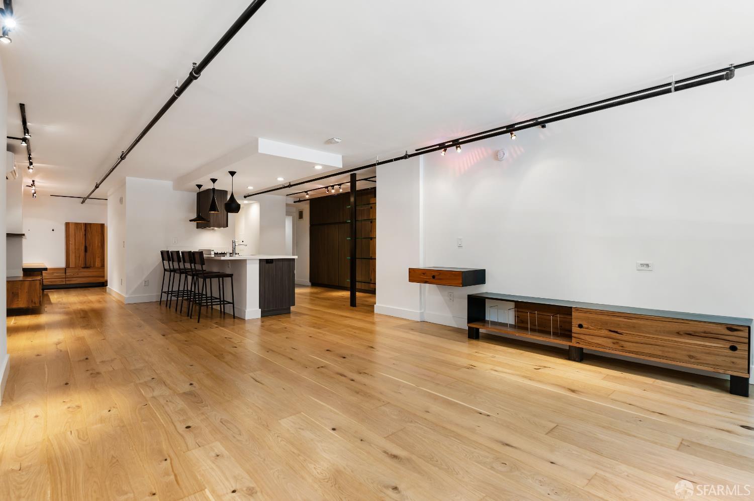 Detail Gallery Image 6 of 28 For 1875 Mission St #109,  San Francisco,  CA 94103 - 2 Beds | 2 Baths