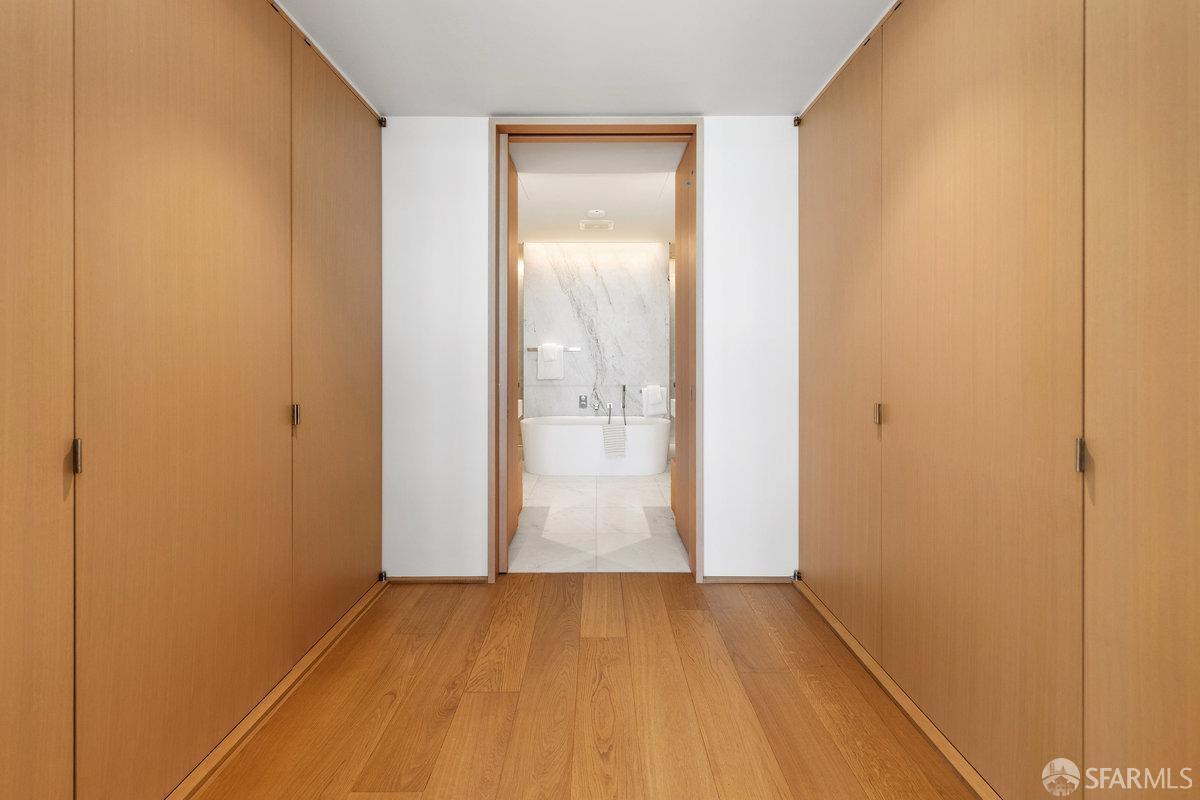 Detail Gallery Image 37 of 73 For 1 Steuart Ln #801,  San Francisco,  CA 94105 - 3 Beds | 3 Baths