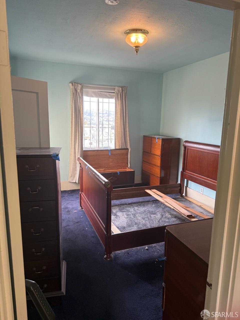 Detail Gallery Image 3 of 48 For 436 Edinburgh St, San Francisco,  CA 94112 - 0 Beds | 1 Baths