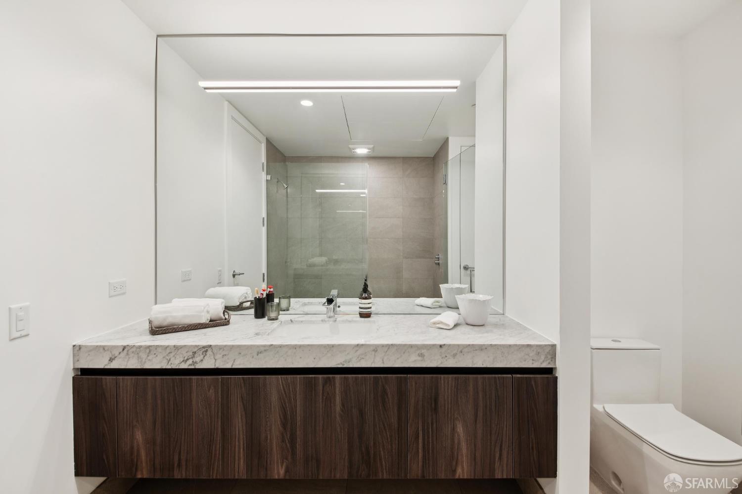 Detail Gallery Image 12 of 49 For 1 Bristol Ct #202,  San Francisco,  CA 94130 - 0 Beds | 1 Baths