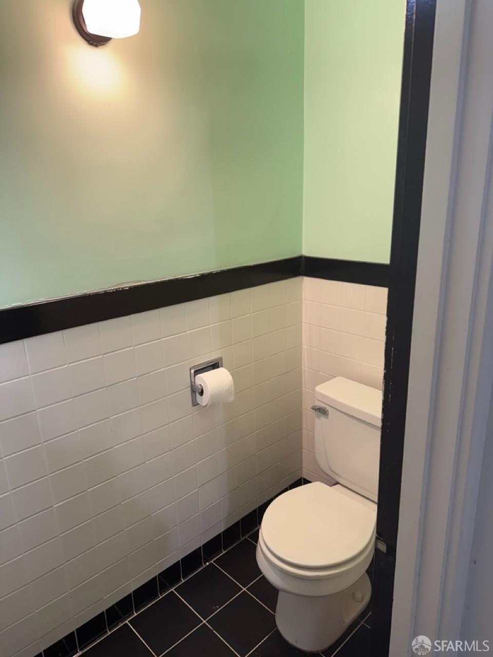 Detail Gallery Image 11 of 48 For 436 Edinburgh St, San Francisco,  CA 94112 - 0 Beds | 1 Baths