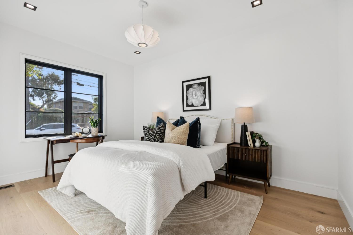 Detail Gallery Image 25 of 38 For 10 Channing Rd, Burlingame,  CA 94010 - 5 Beds | 5/1 Baths