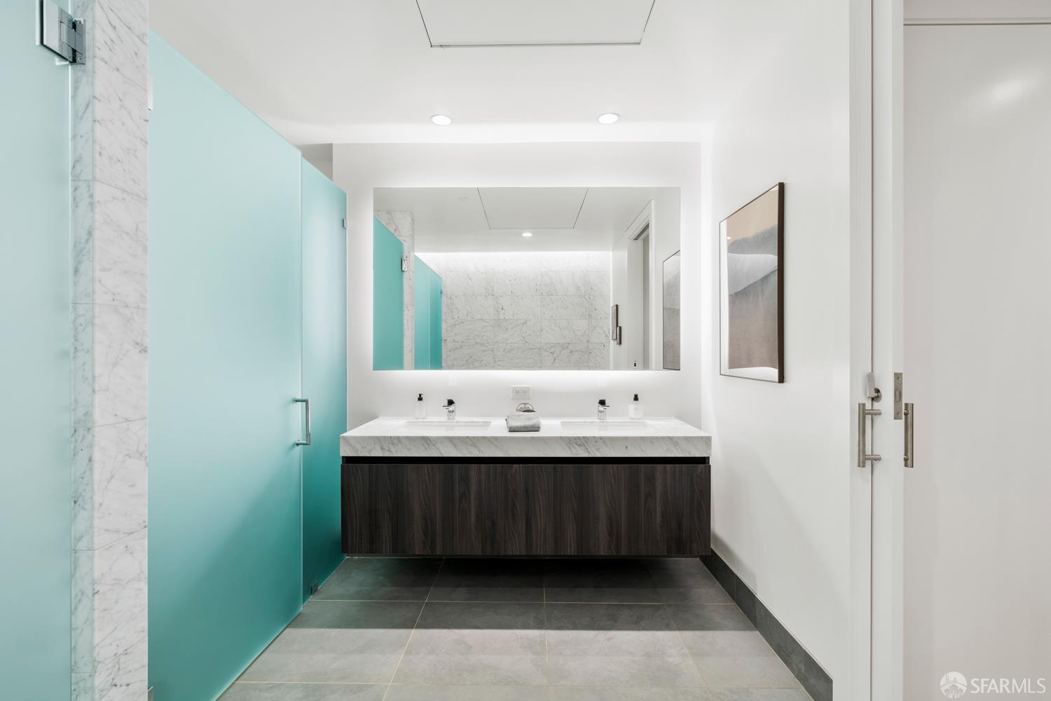 Detail Gallery Image 14 of 61 For 1 Bristol Ct #208,  San Francisco,  CA 94130 - 2 Beds | 2/1 Baths