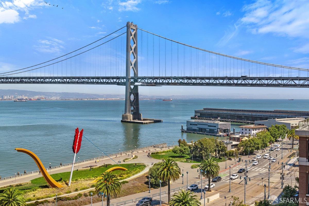 Detail Gallery Image 16 of 73 For 1 Steuart Ln #801,  San Francisco,  CA 94105 - 3 Beds | 3 Baths