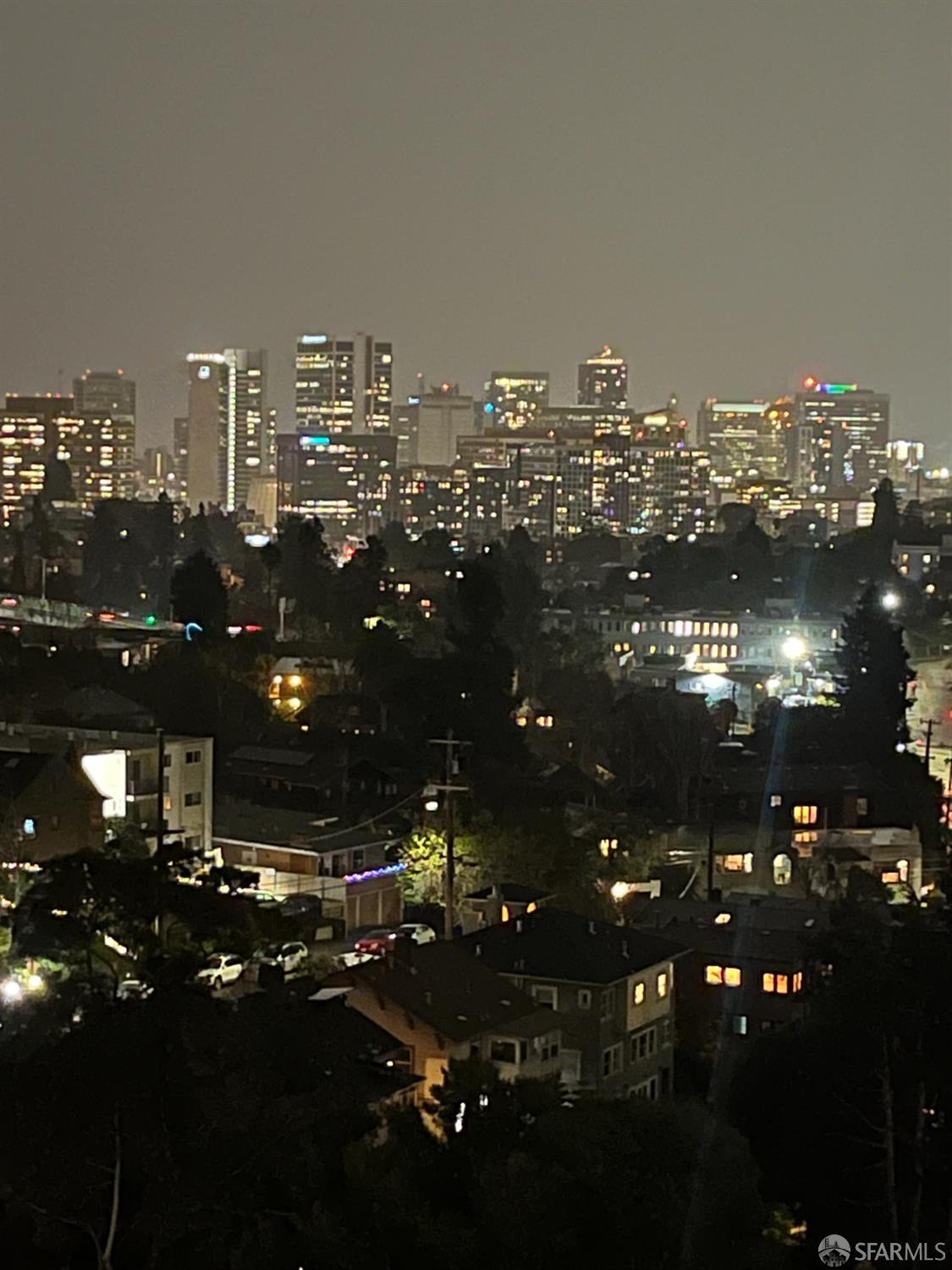 Detail Gallery Image 10 of 11 For 1 Kelton Ct 9a,  Oakland,  CA 94611 - 1 Beds | 1 Baths