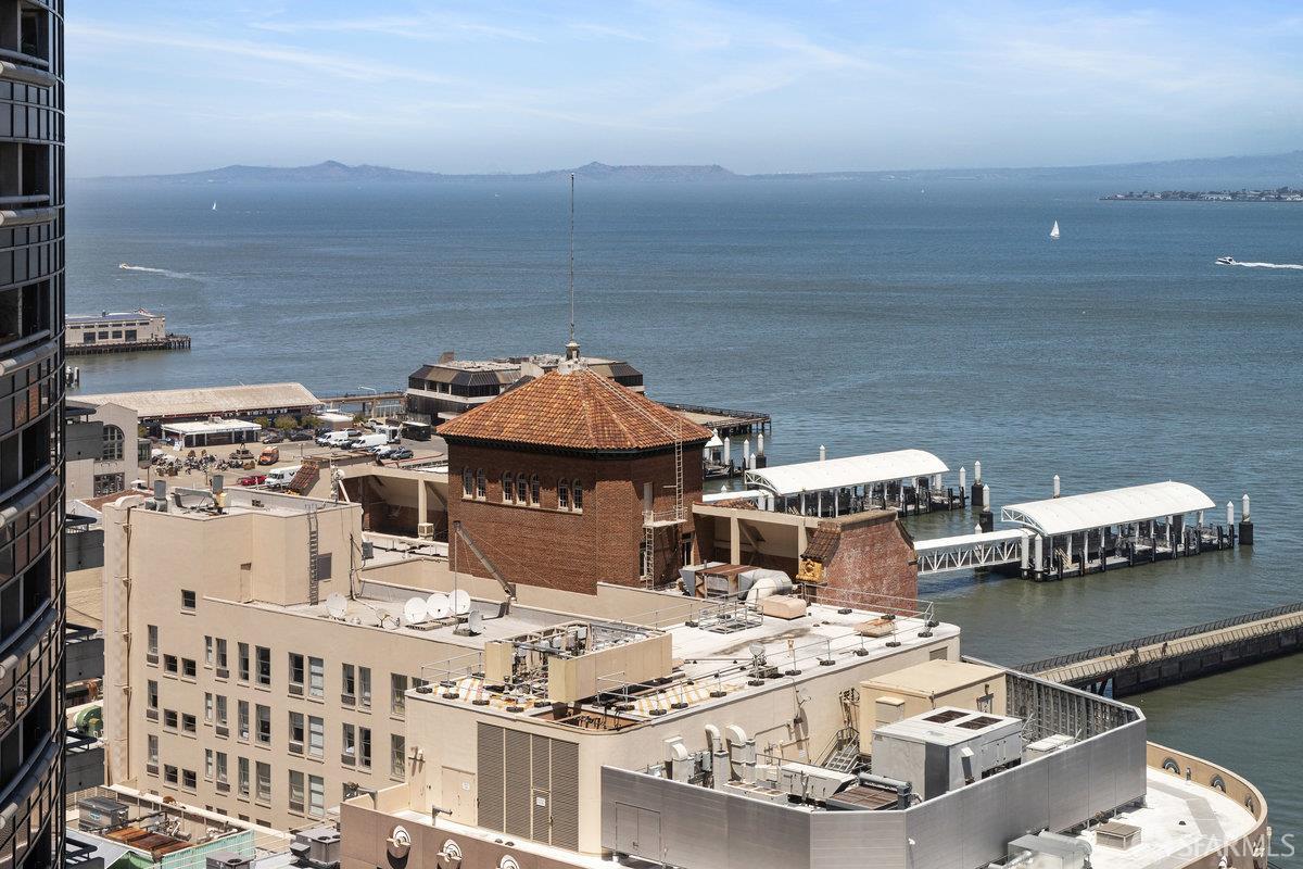 Detail Gallery Image 33 of 42 For 1 Steuart Ln #1704,  San Francisco,  CA 94105 - 2 Beds | 2 Baths