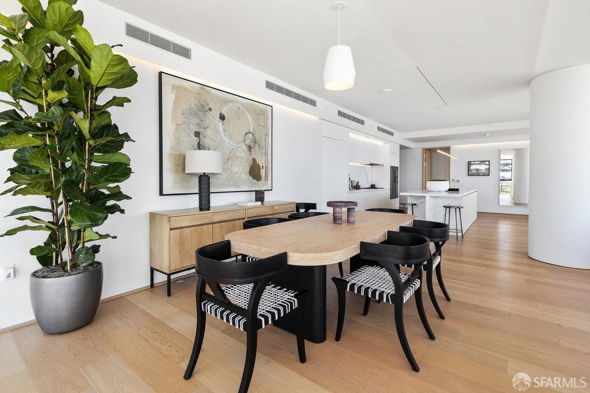 Detail Gallery Image 22 of 73 For 1 Steuart Ln #801,  San Francisco,  CA 94105 - 3 Beds | 3 Baths