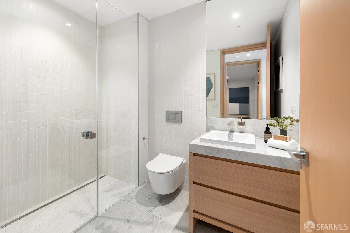 Detail Gallery Image 54 of 73 For 1 Steuart Ln #801,  San Francisco,  CA 94105 - 3 Beds | 3 Baths