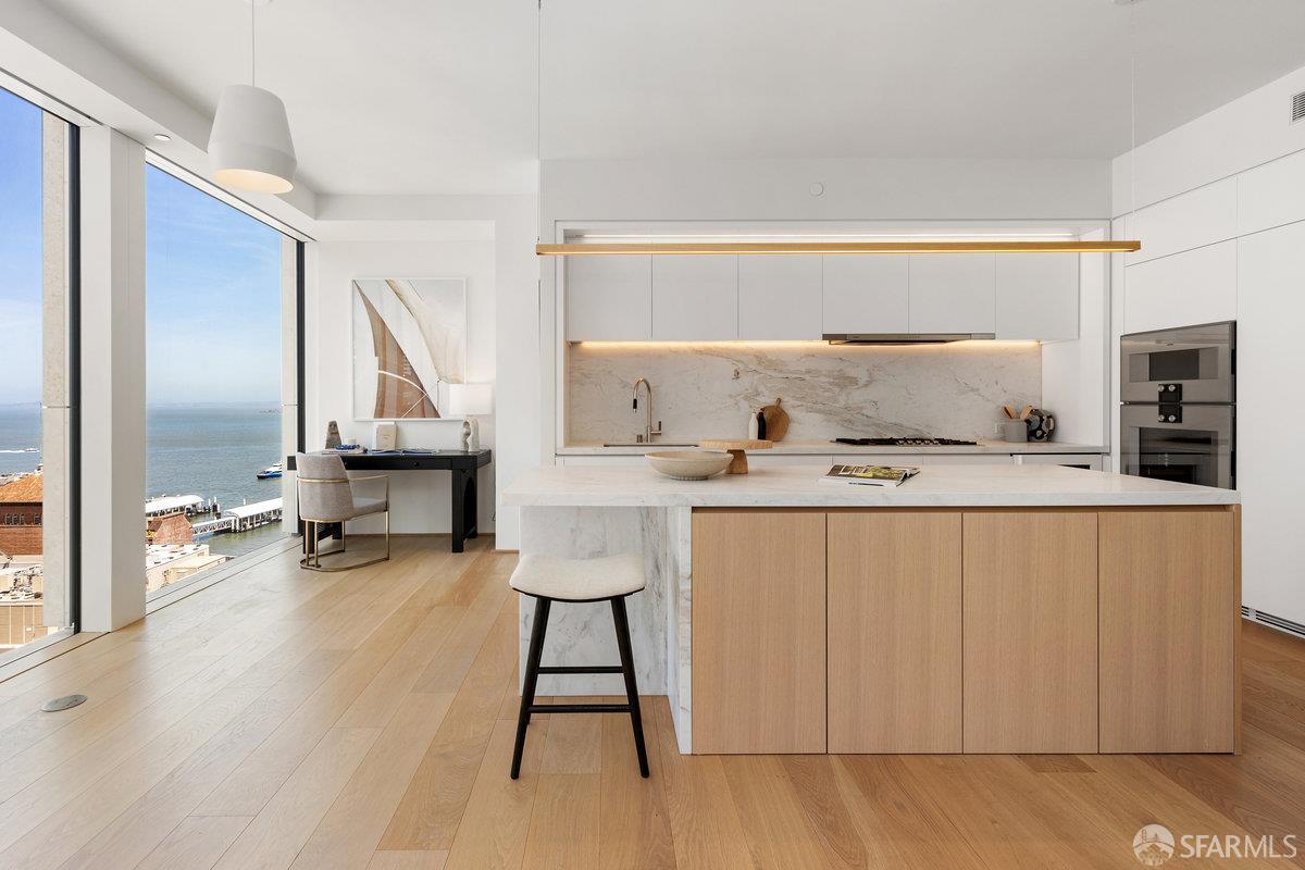 Detail Gallery Image 10 of 42 For 1 Steuart Ln #1704,  San Francisco,  CA 94105 - 2 Beds | 2 Baths