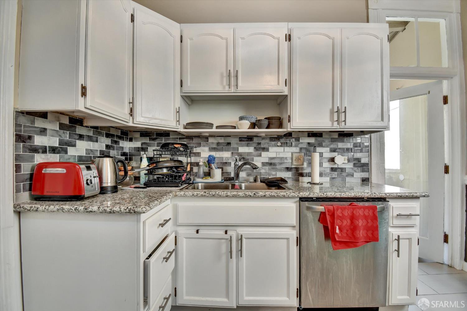 Detail Gallery Image 37 of 71 For 418 Haight St, San Francisco,  CA 94117 - – Beds | – Baths