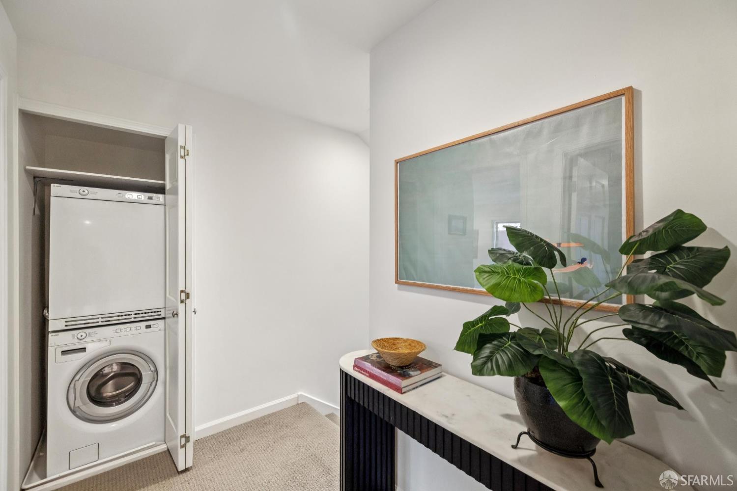 Detail Gallery Image 31 of 46 For 4322 17th St a,  San Francisco,  CA 94114 - 3 Beds | 3 Baths