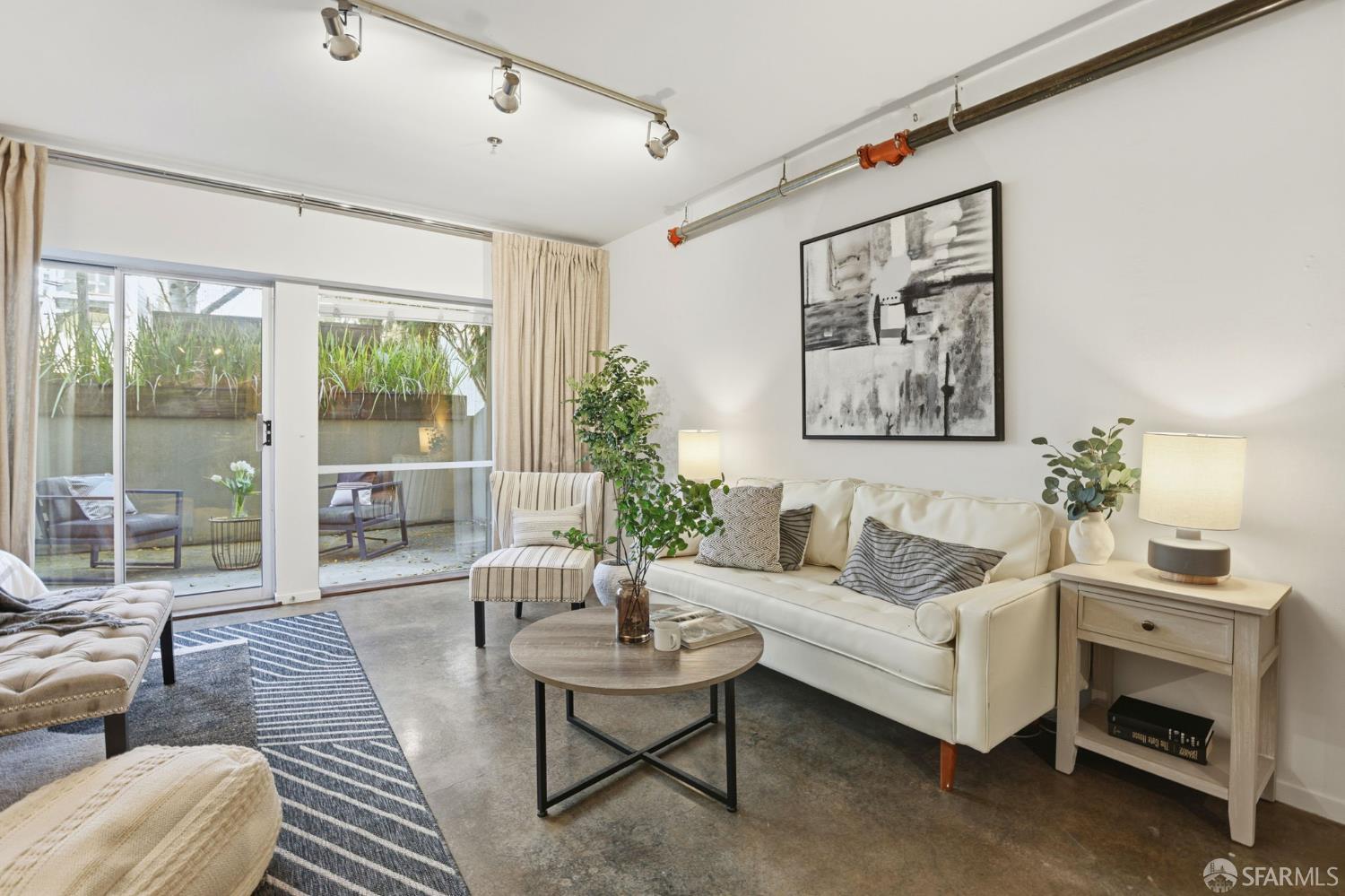 Detail Gallery Image 39 of 51 For 725 Florida St #4,  San Francisco,  CA 94110 - 2 Beds | 2/1 Baths