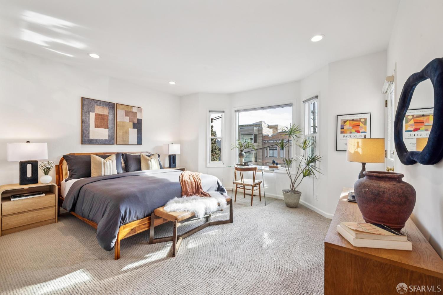 Detail Gallery Image 34 of 46 For 4322 17th St a,  San Francisco,  CA 94114 - 3 Beds | 3 Baths