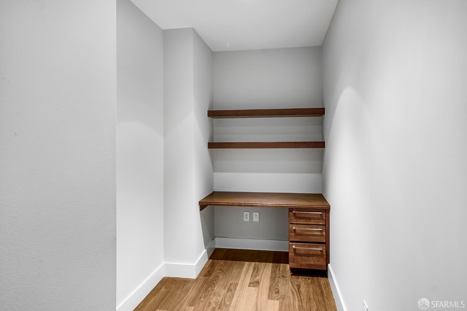 Detail Gallery Image 10 of 23 For 420 Bay St a,  San Francisco,  CA 94133 - 2 Beds | 2 Baths