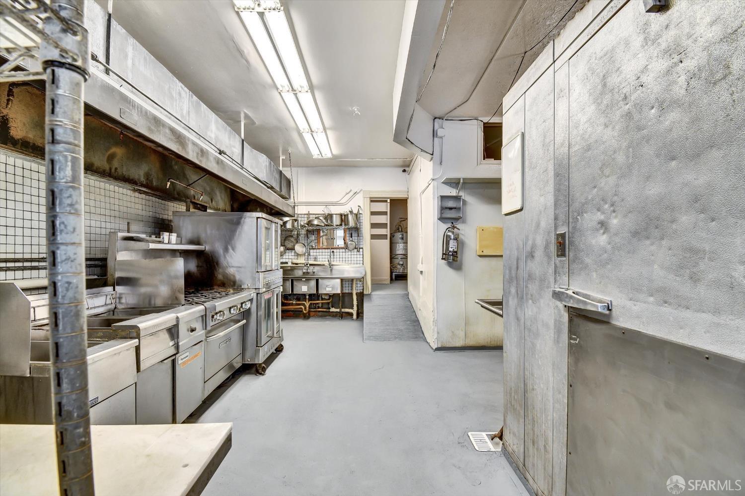 Detail Gallery Image 59 of 71 For 418 Haight St, San Francisco,  CA 94117 - – Beds | – Baths