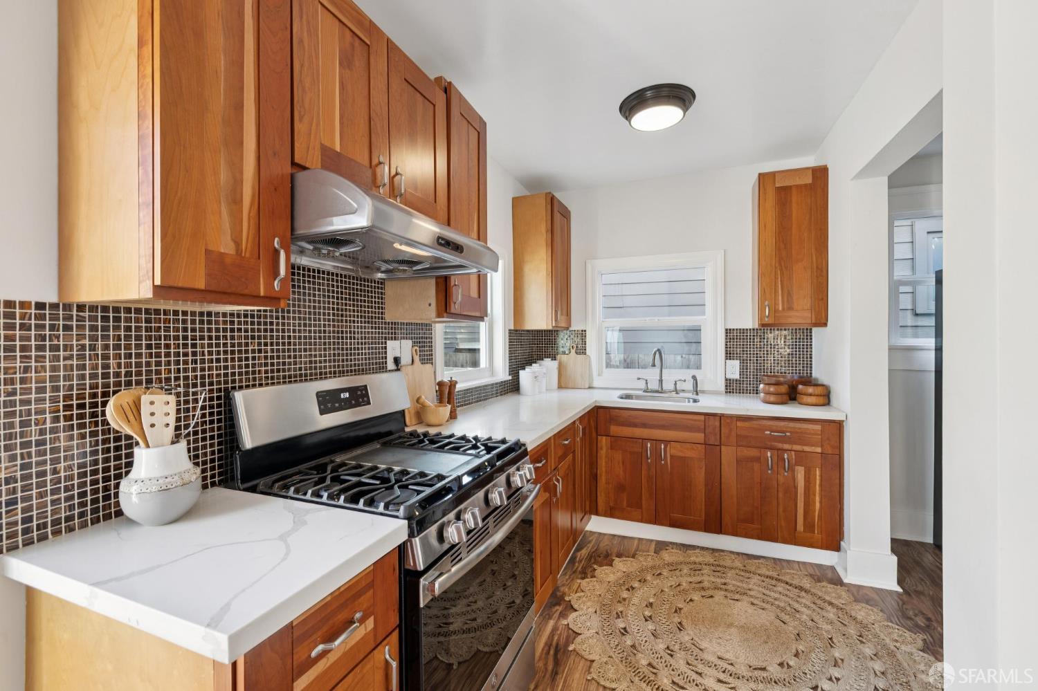 Detail Gallery Image 26 of 36 For 1314 Mound St, Alameda,  CA 94501 - – Beds | – Baths