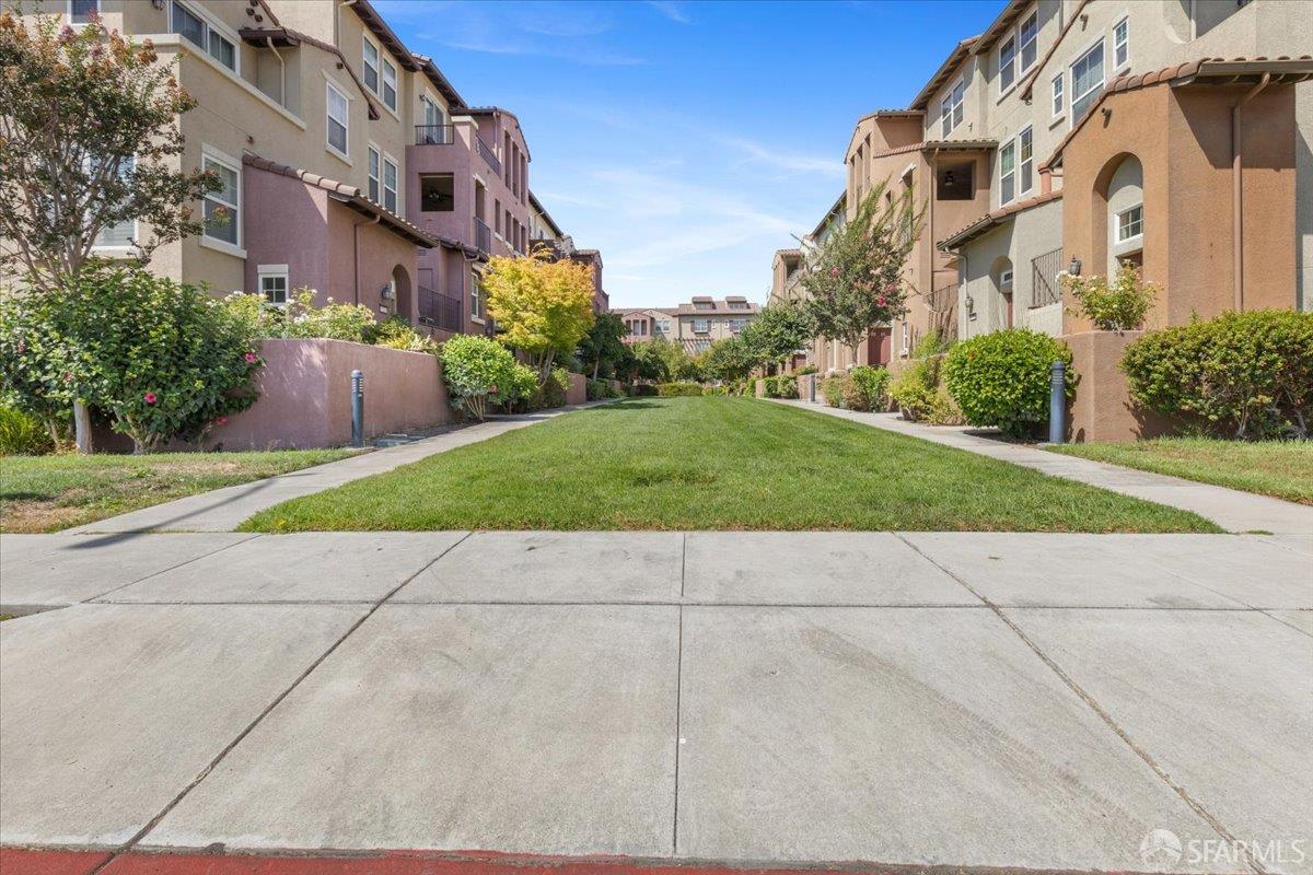 Detail Gallery Image 45 of 51 For 1287 Marcello Dr, San Jose,  CA 95131 - 1 Beds | 1/1 Baths