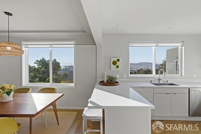 Detail Gallery Image 16 of 86 For 1028 Rhode Island St, San Francisco,  CA 94107 - 2 Beds | 2 Baths