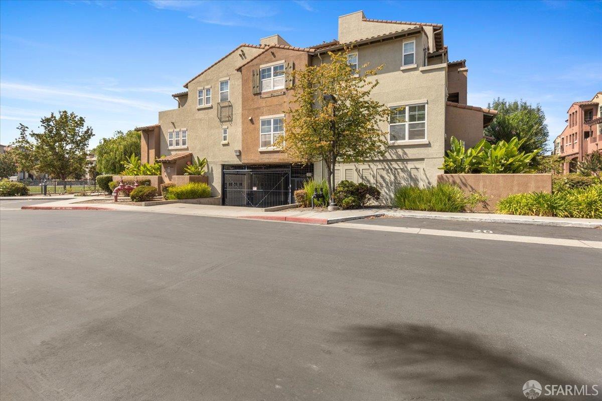 Detail Gallery Image 37 of 51 For 1287 Marcello Dr, San Jose,  CA 95131 - 1 Beds | 1/1 Baths