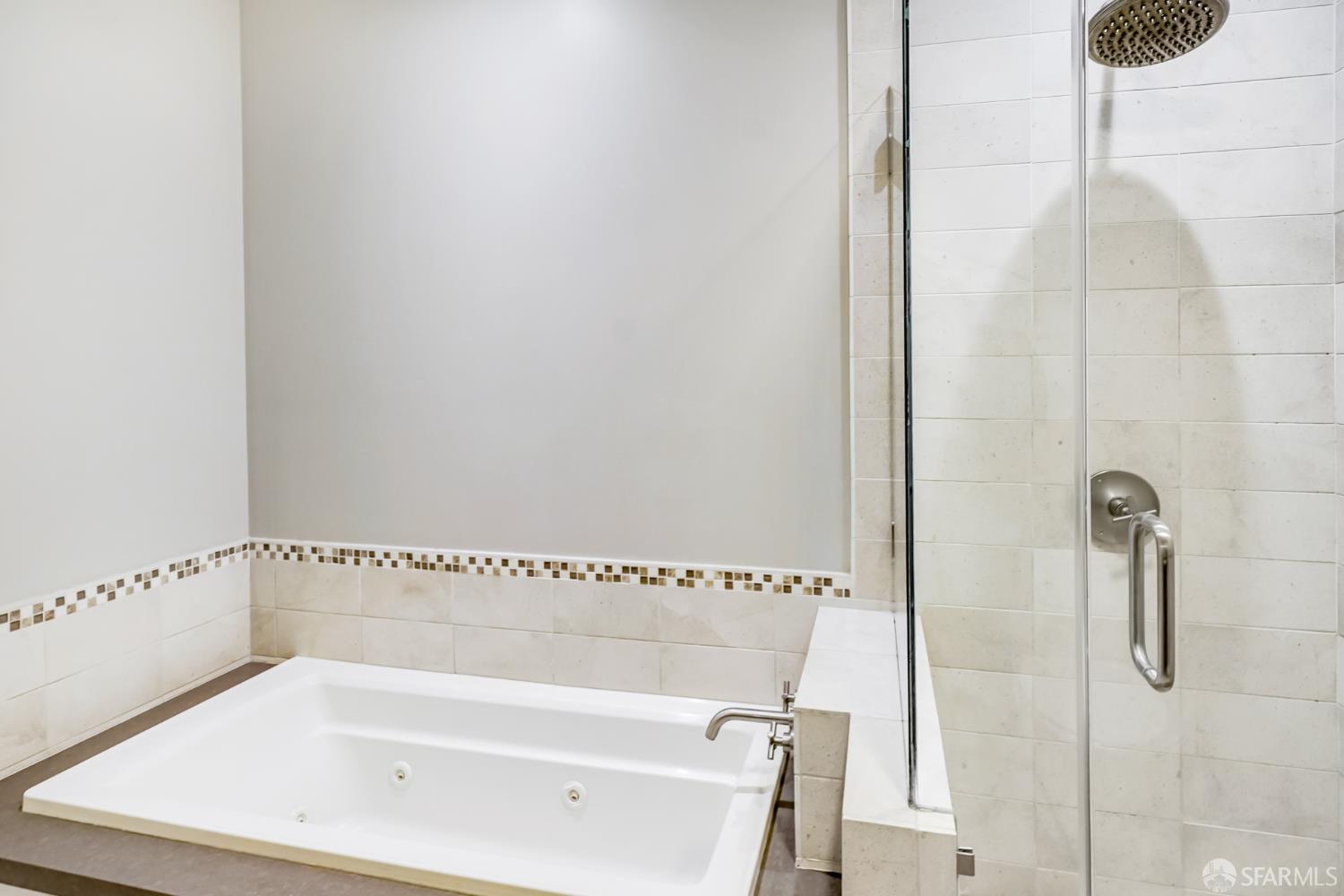 Detail Gallery Image 19 of 23 For 420 Bay St a,  San Francisco,  CA 94133 - 2 Beds | 2 Baths