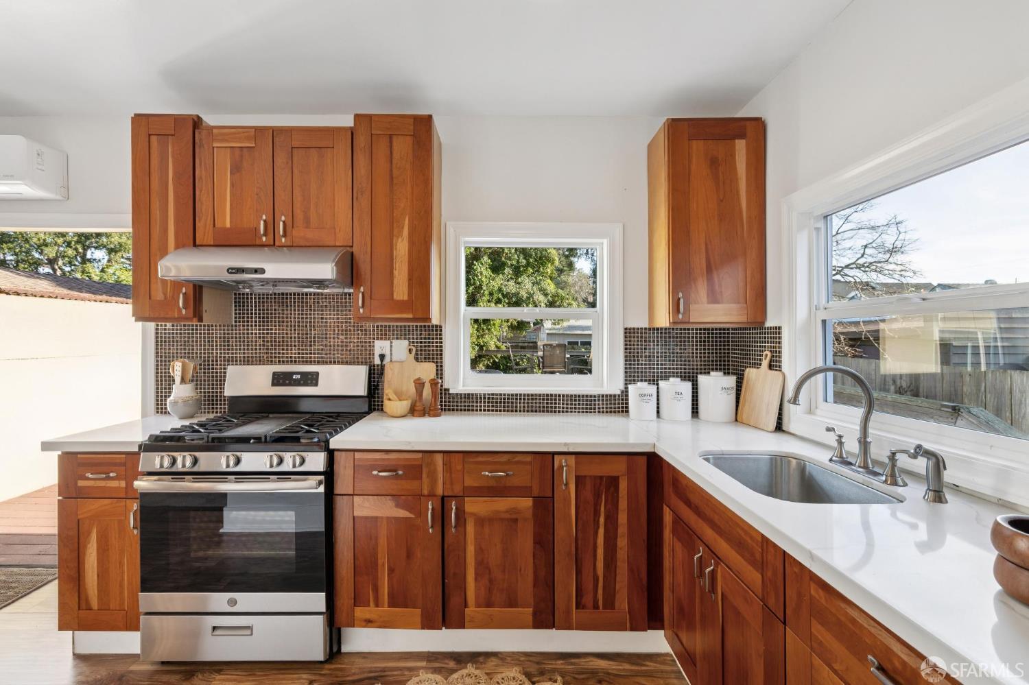 Detail Gallery Image 27 of 36 For 1314 Mound St, Alameda,  CA 94501 - – Beds | – Baths