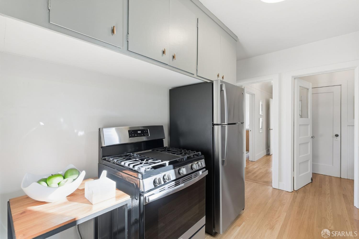 Detail Gallery Image 10 of 28 For 451 Huron Ave, San Francisco,  CA 94112 - 2 Beds | 1 Baths