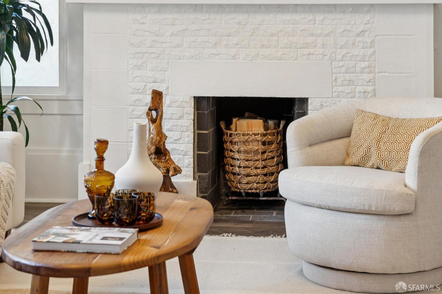 Detail Gallery Image 7 of 36 For 1314 Mound St, Alameda,  CA 94501 - 3 Beds | 2 Baths