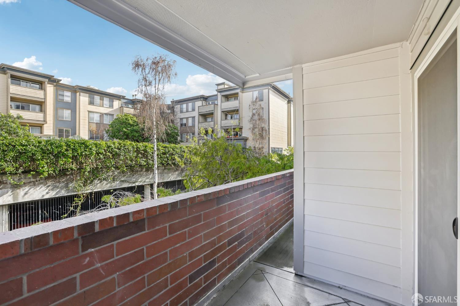 Detail Gallery Image 26 of 31 For 6400 Christie Ave #4122,  Emeryville,  CA 94608 - 1 Beds | 1 Baths