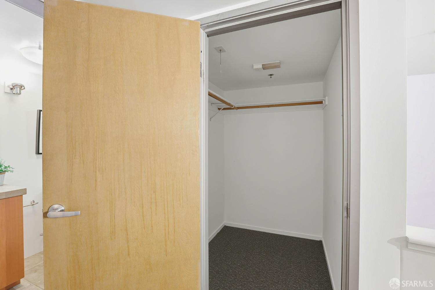 Detail Gallery Image 26 of 51 For 725 Florida St #4,  San Francisco,  CA 94110 - 2 Beds | 2/1 Baths