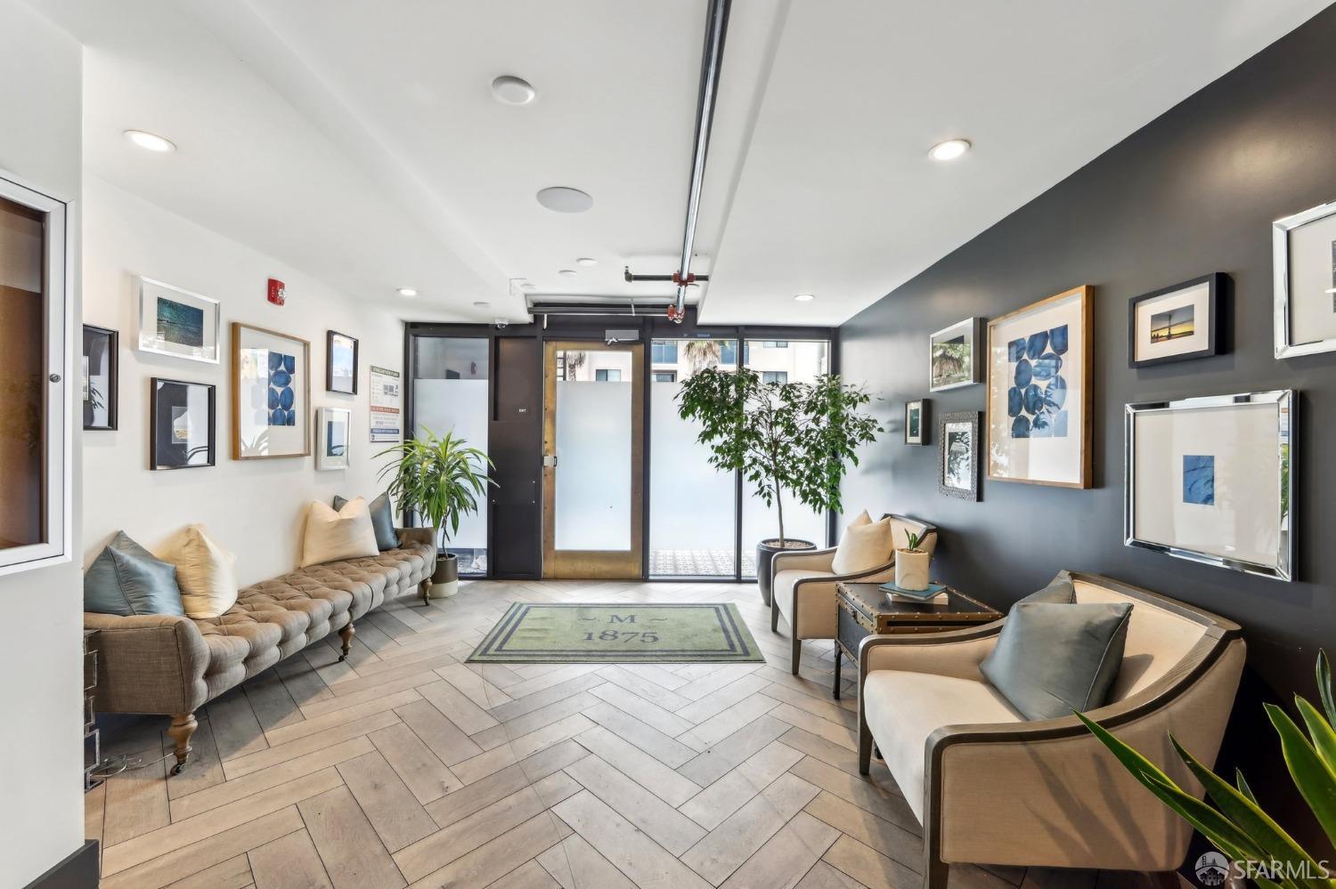 Photo #11: 426094211 Listing: Photo #11