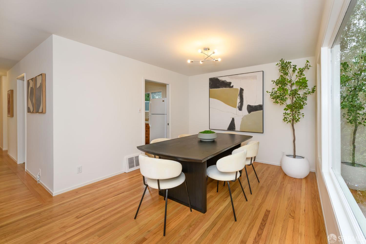 Detail Gallery Image 7 of 25 For 497 Dellbrook Ave, San Francisco,  CA 94131 - 3 Beds | 1 Baths