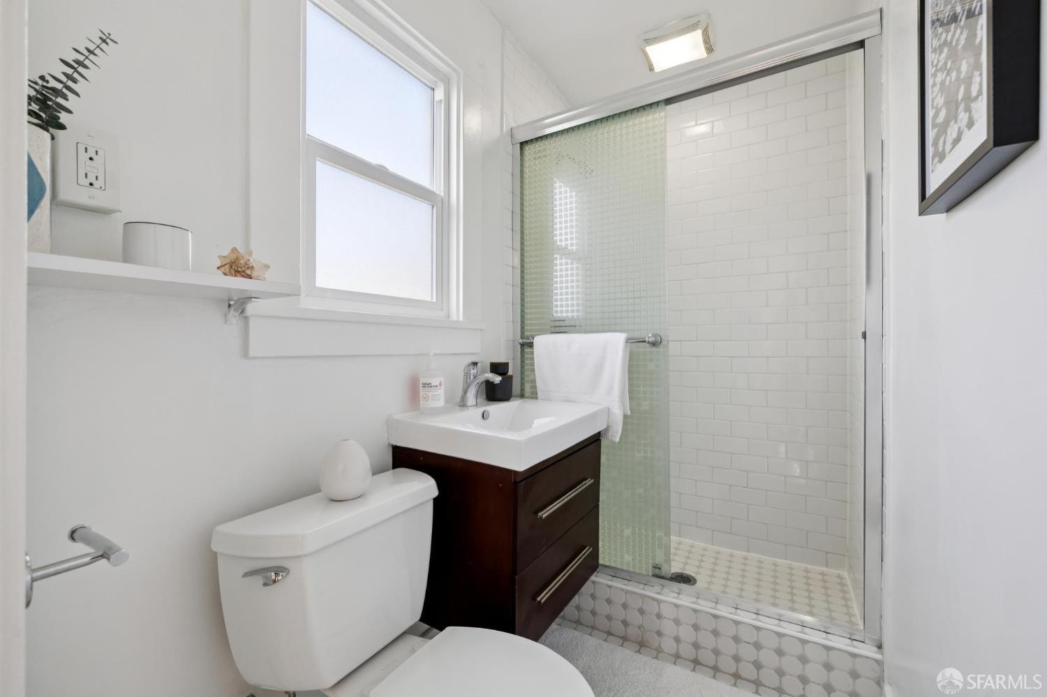 Detail Gallery Image 30 of 36 For 1314 Mound St, Alameda,  CA 94501 - 3 Beds | 2 Baths