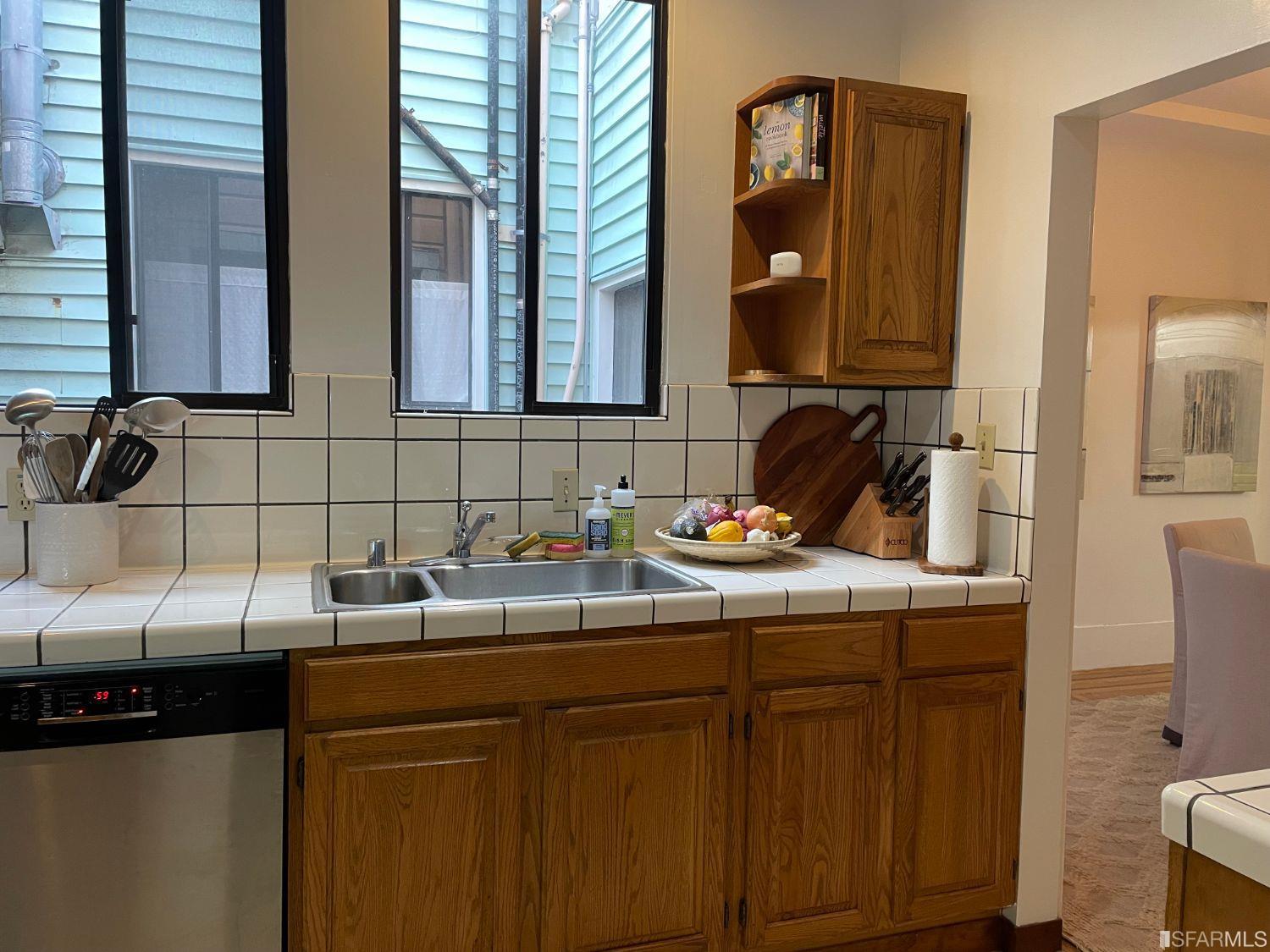 Detail Gallery Image 15 of 31 For 272 25th Ave, San Francisco,  CA 94121 - 2 Beds | 2 Baths