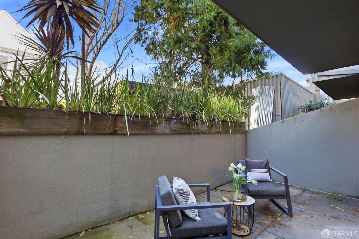 Detail Gallery Image 47 of 51 For 725 Florida St #4,  San Francisco,  CA 94110 - 2 Beds | 2/1 Baths