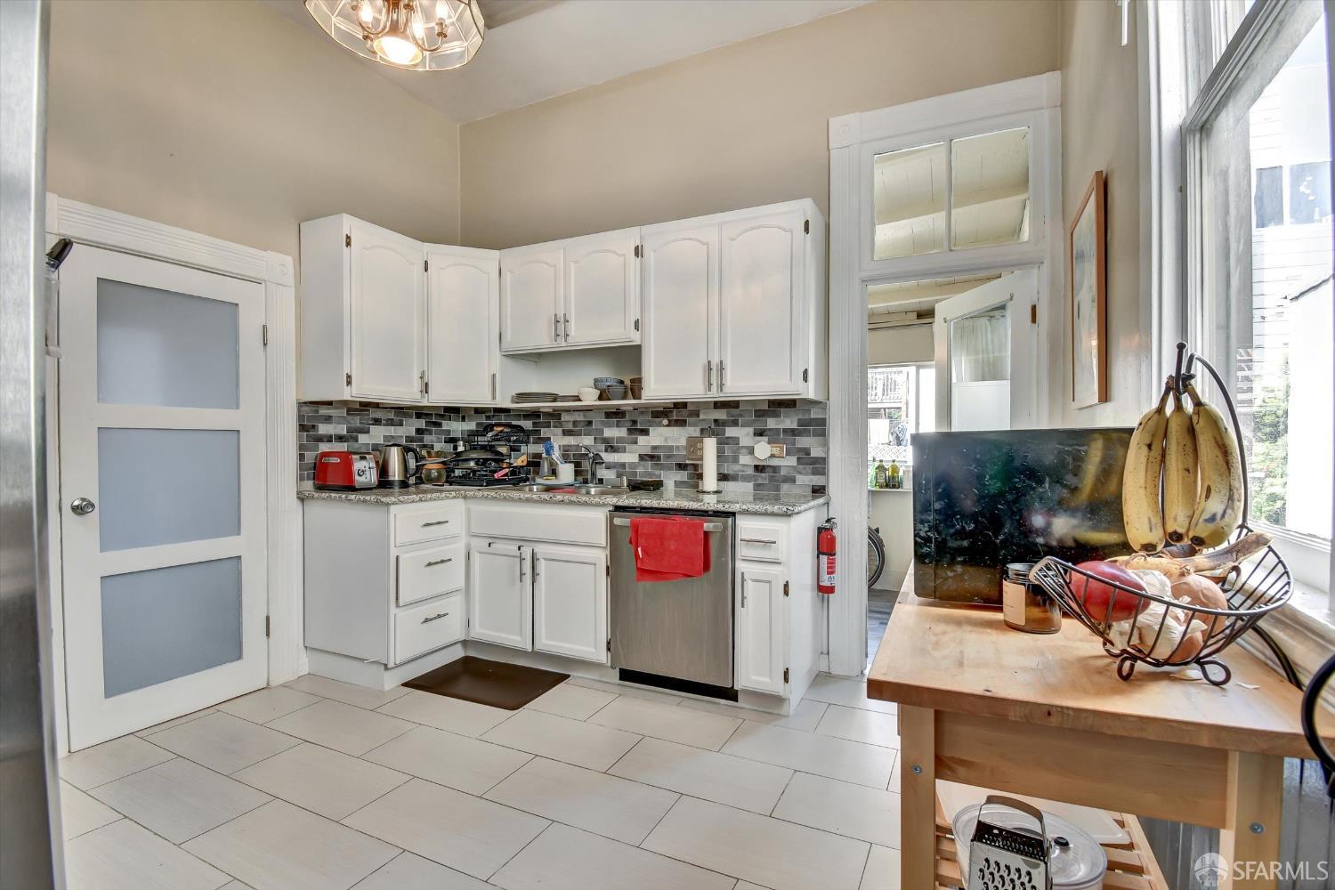 Detail Gallery Image 34 of 71 For 418 Haight St, San Francisco,  CA 94117 - – Beds | – Baths