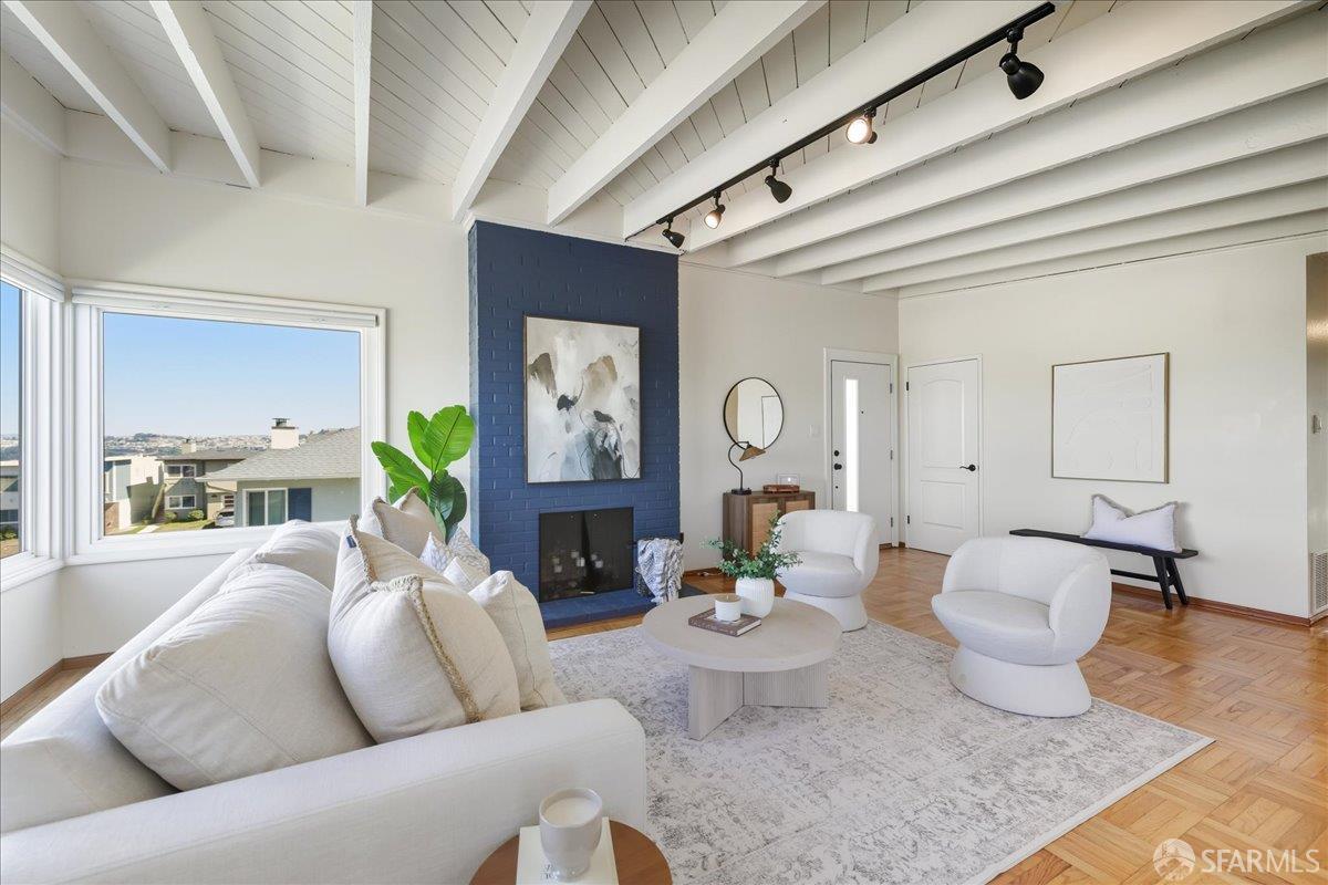 Detail Gallery Image 7 of 90 For 86 Hillview Ct, Daly City,  CA 94015 - 6 Beds | 4 Baths