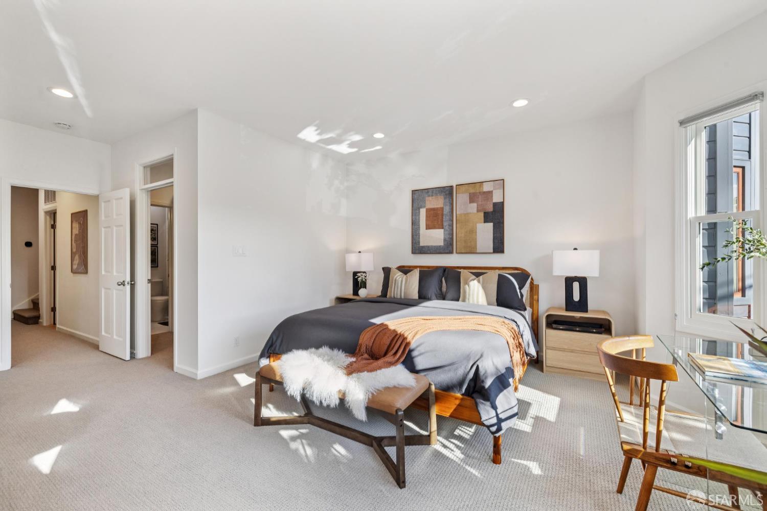 Detail Gallery Image 38 of 46 For 4322 17th St a,  San Francisco,  CA 94114 - 3 Beds | 3 Baths