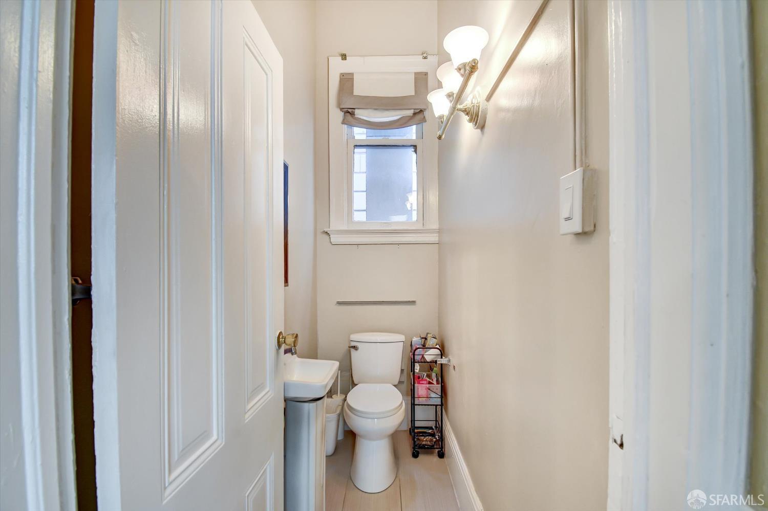 Detail Gallery Image 28 of 71 For 418 Haight St, San Francisco,  CA 94117 - – Beds | – Baths