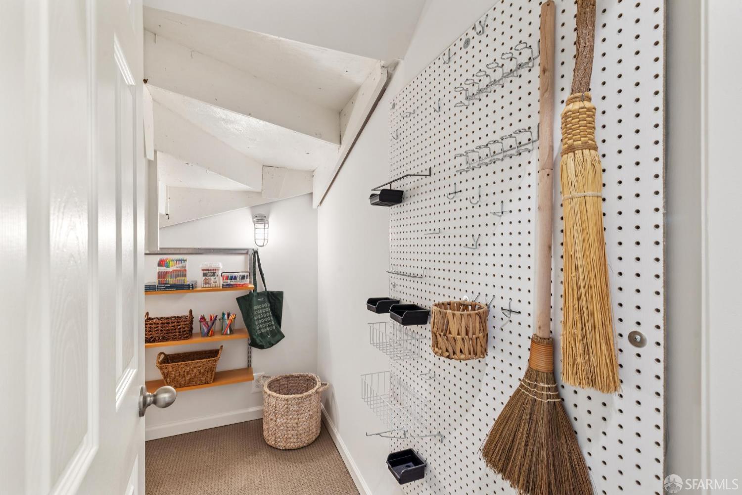 Detail Gallery Image 44 of 46 For 4322 17th St a,  San Francisco,  CA 94114 - 3 Beds | 3 Baths