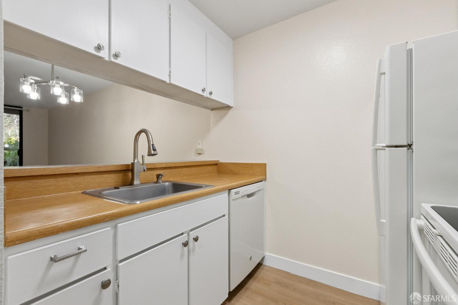 Detail Gallery Image 5 of 36 For 4124 Shelter Creek Ln, San Bruno,  CA 94066 - 0 Beds | 1 Baths