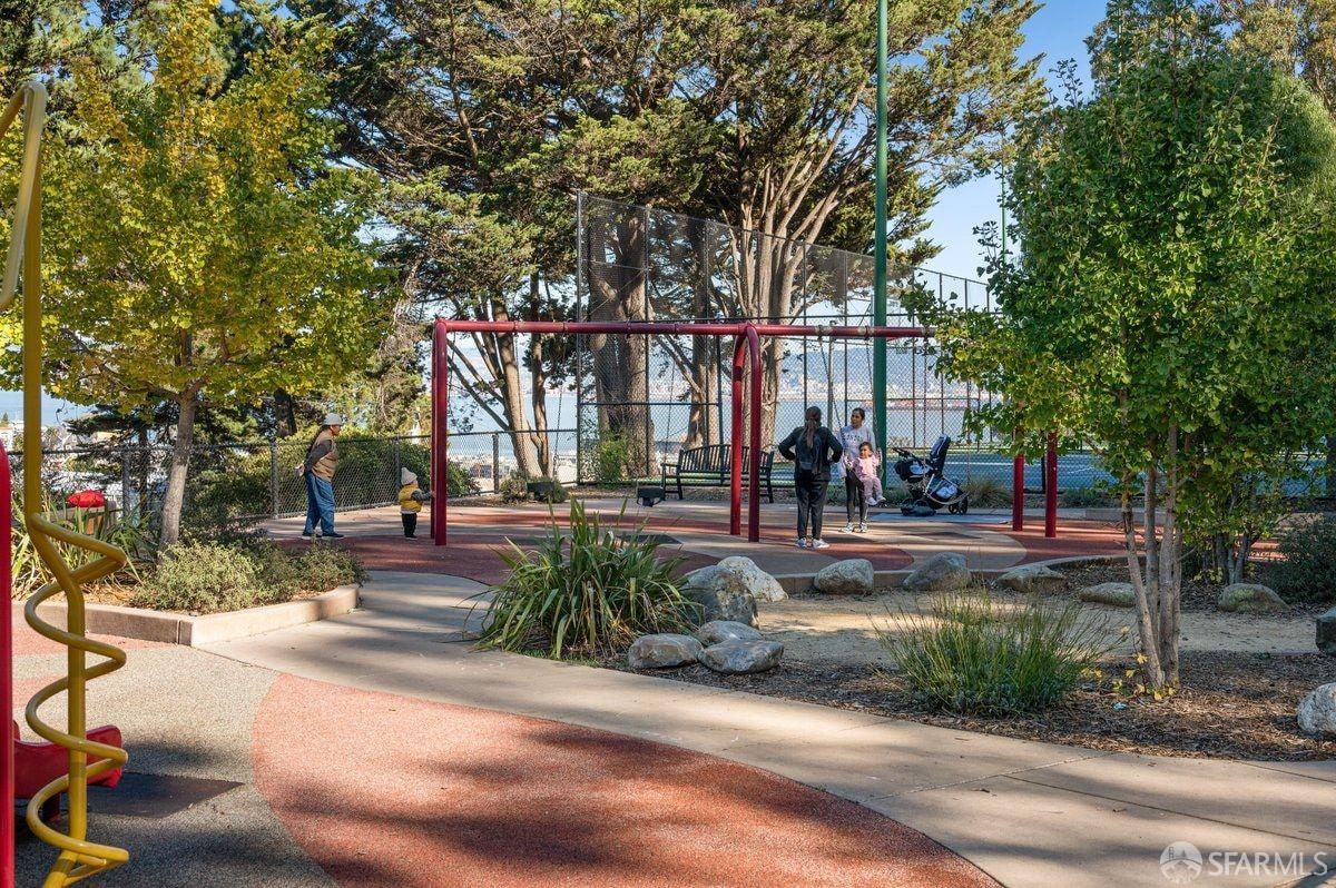 Photo #78: 425093289 Listing: Photo #78