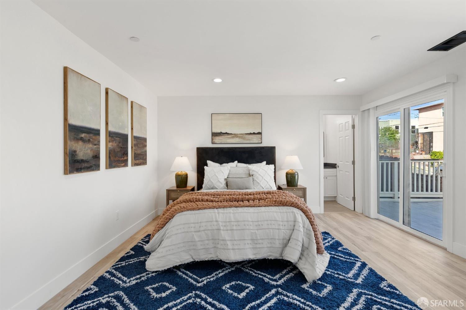 Detail Gallery Image 14 of 55 For 2469 Potter St, Oakland,  CA 94601 - 3 Beds | 4/1 Baths