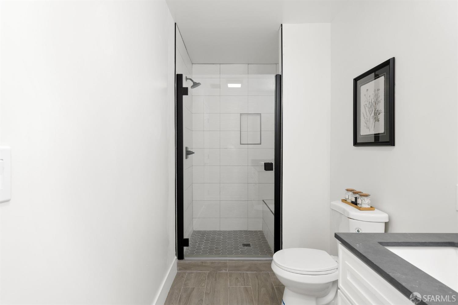 Detail Gallery Image 20 of 55 For 2469 Potter St, Oakland,  CA 94601 - 3 Beds | 4/1 Baths