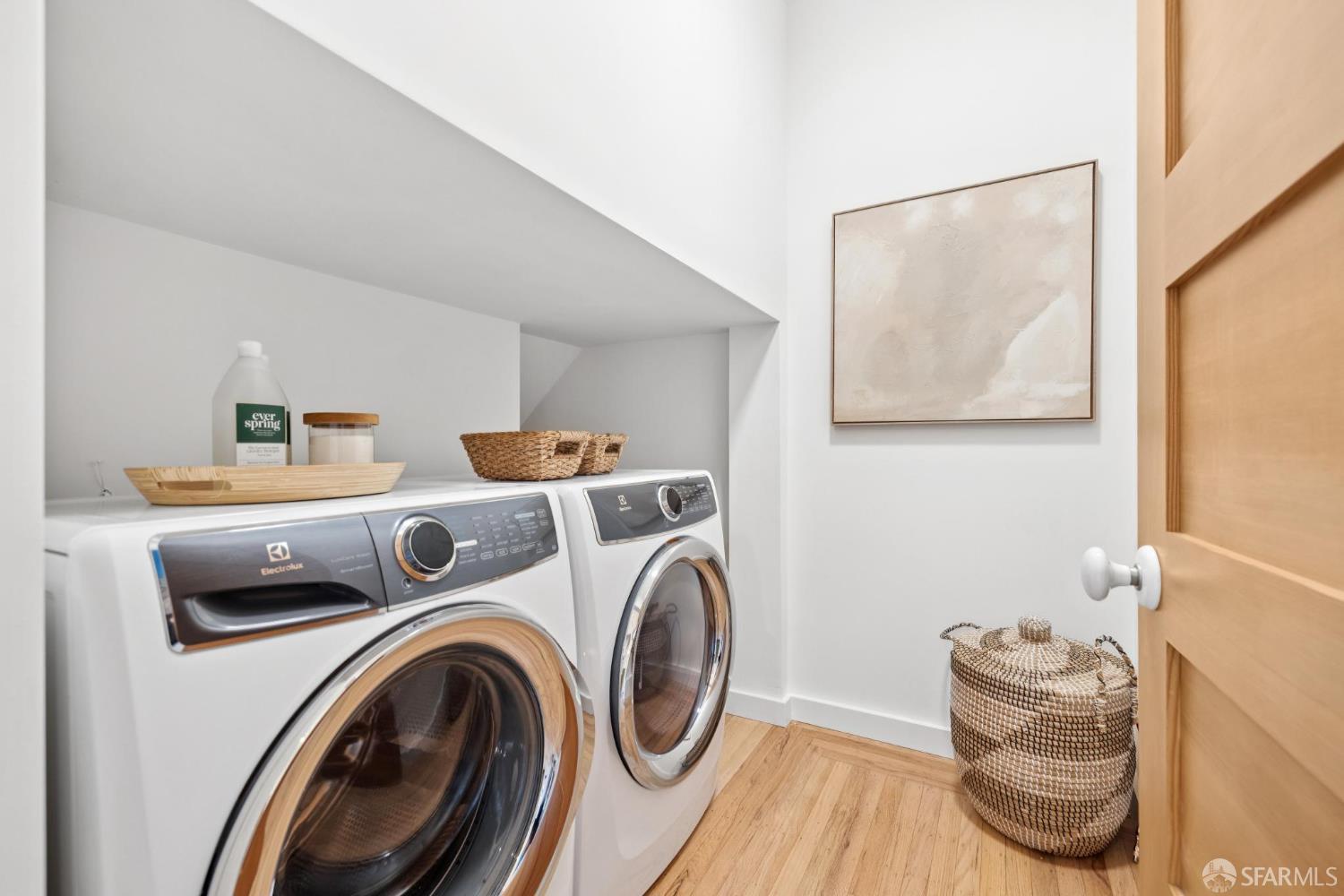 Detail Gallery Image 44 of 75 For 570 Precita Ave, San Francisco,  CA 94110 - 4 Beds | 2/1 Baths