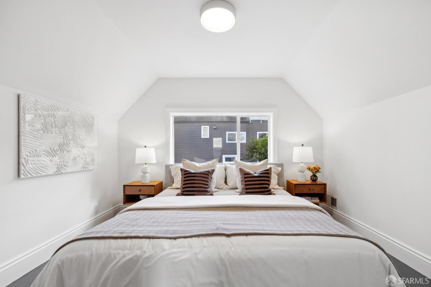 Detail Gallery Image 32 of 75 For 570 Precita Ave, San Francisco,  CA 94110 - 4 Beds | 2/1 Baths