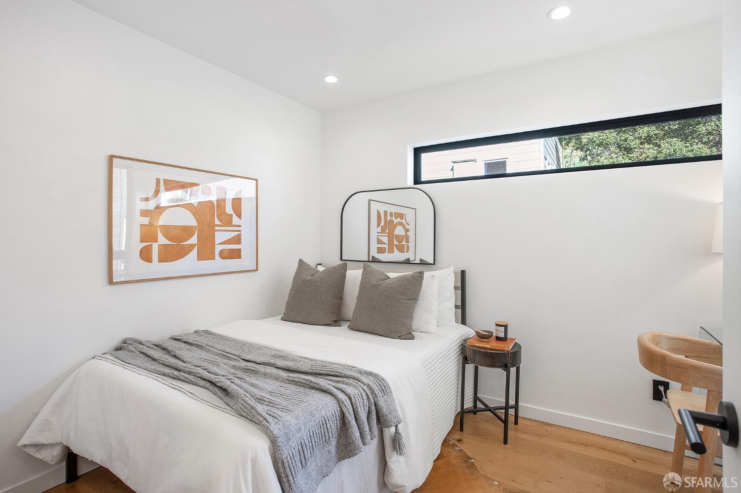 Detail Gallery Image 18 of 29 For 495 Chapman St, San Francisco,  CA 94110 - 4 Beds | 3 Baths